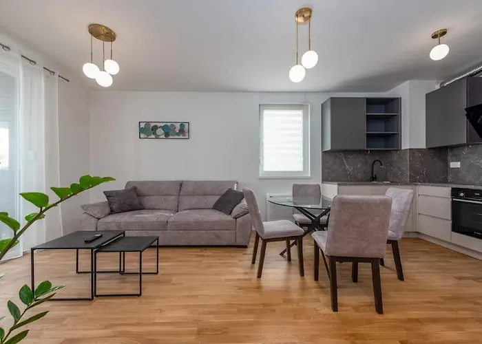 Modern And Comfortable Apartment In Zadar
