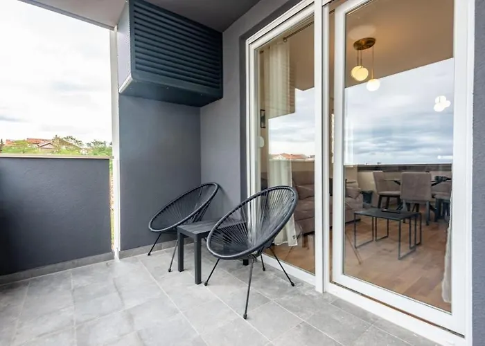 Modern And Comfortable Apartment In Zadar